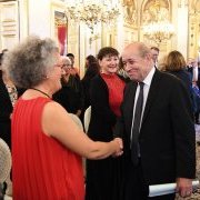 Arrivée du Ministre Jean-Yves Le Drian et son épouse.